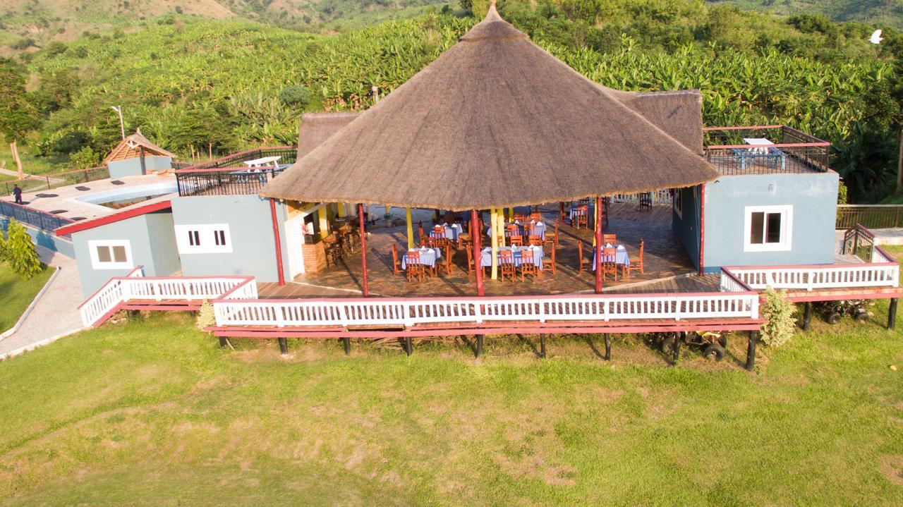 Grand Eco Cabanas Resort Kuntanse Luaran gambar